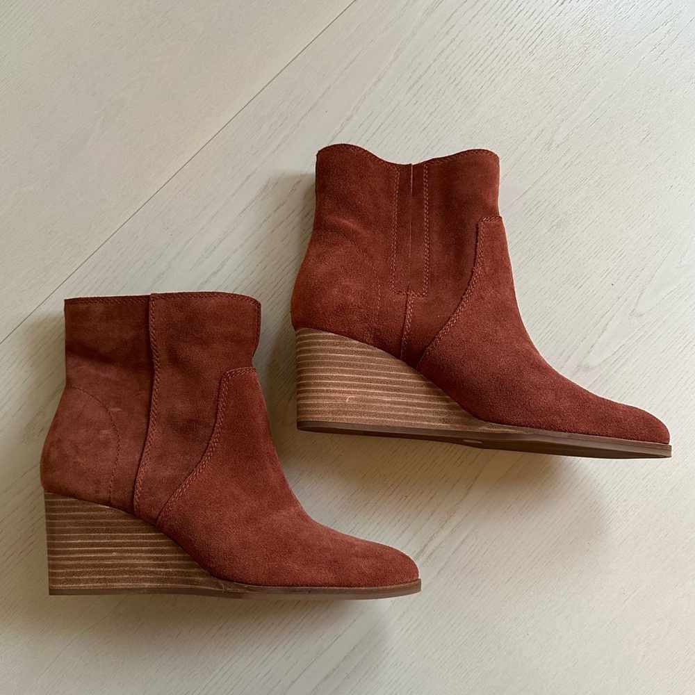 Lucky Brand Wafael Suede Wedge Bootie - Cognac, Size 7.5 NWOT